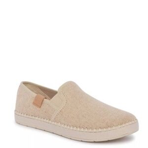 UGG Luciah Cream Slip-on Sneakers Size 9
